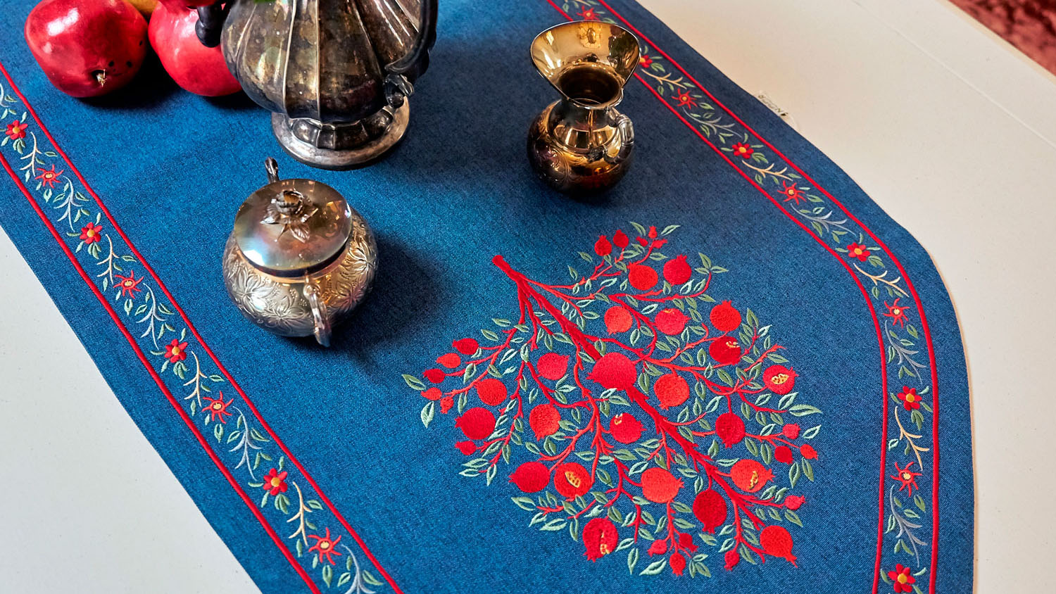 Nar ağacı kolleksiyası